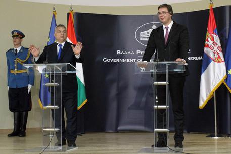 Il premier ungherese Viktor Orban in Serbia © EPA