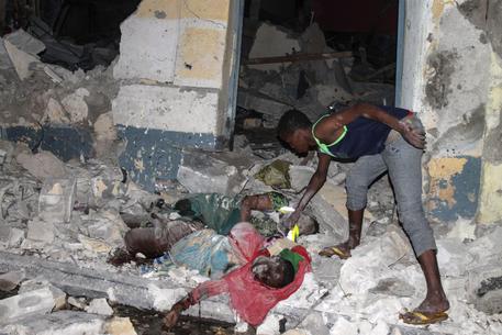 More than 10 killed in a Mogadishu attack © EPA