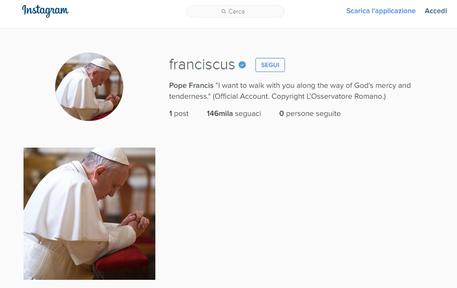 Papa, la prima foto su Instagram © ANSA