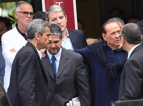 Berlusconi discharged from San Raffaele Hospital © ANSA