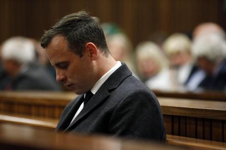 Oscar Pistorius sentenced to six years in prison © EPA