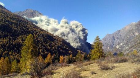 Frana Punta Pousset, nube su Cogne © ANSA