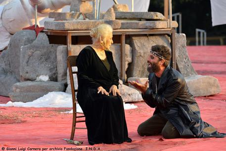 Debutto di Fenicie di Euripide al Teatro greco di Siracusa © ANSA