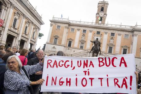 Un momento della manifestazione di protesta 