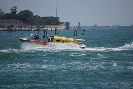 Scontro in Laguna di Venezia, 2 morti e 4 feriti © ANSA