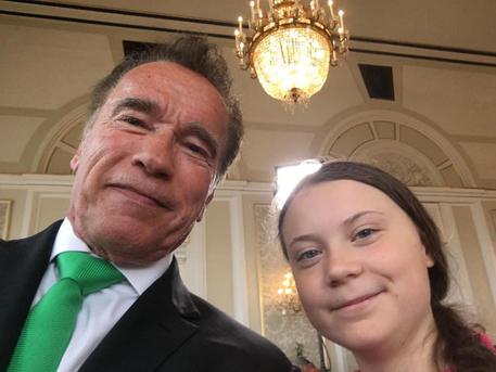 Il selfie di Greta e Arnold Schwarzenegger © ANSA