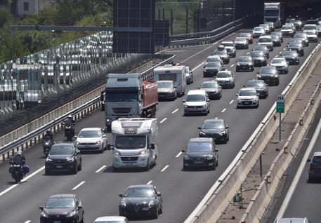 Incidente E Sversamento Gasolio Chiusa A1 In Sud A Firenze Toscana Ansa It