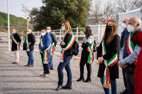 Manifestazione sindaci Nuoro (foto di Gigi Murru) © ANSA