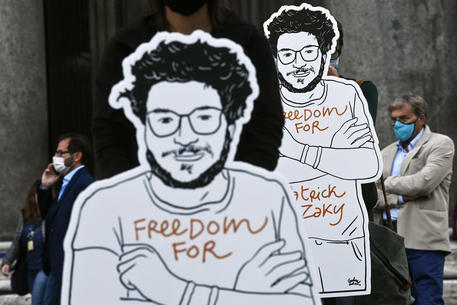 Flashmob per chiedere la liberazione di Zaki © ANSA