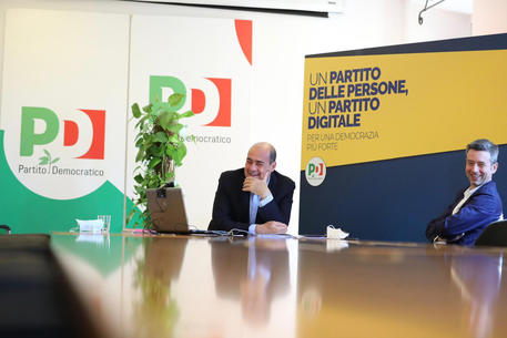 Il segretario del Partito Democratico Nicola Zingaretti (a sinistra), archivio © ANSA