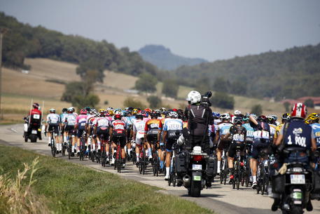 Giro D Italia Lavello.Giro D Italia Fondi Per Ripristinare Strade Sesta Tappa Basilicata Ansa It