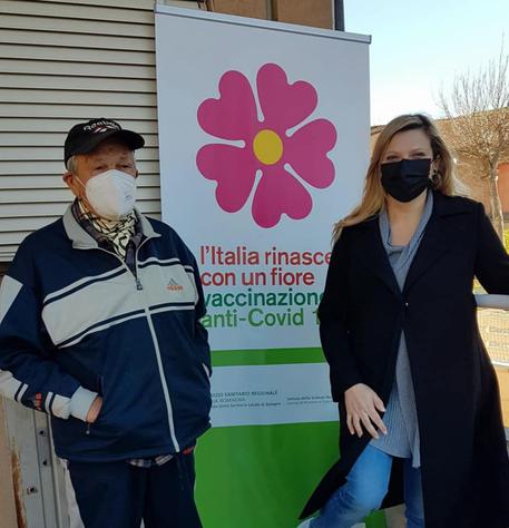 Covid: si vaccina sopravvissuto della strage Marzabotto © ANSA