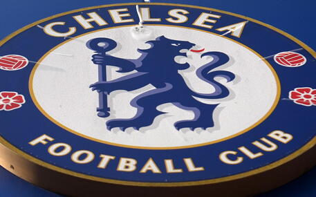 Lo stemma del Chelsea © EPA