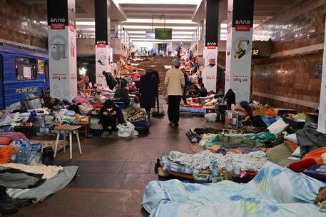 Rifugio in una stazione della metropolitana di Kharkiv © AFP