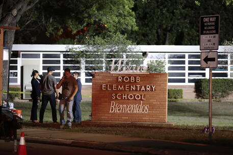 Robb Elementary School shooting in Texas © EPA