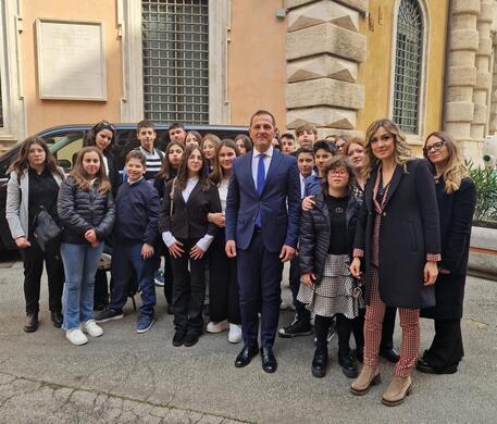 Scuola: ragazzi due classi media Jelsi in visita al Senato - Molise 