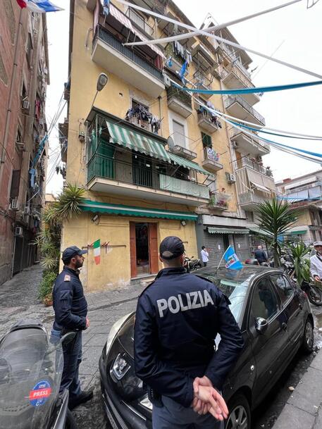 Napoli, spinge la compagna gi� dal balcone © ANSA