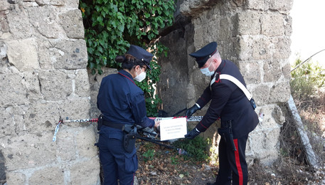 Ambiente: controlli Carabinieri in provincia di Napoli (ANSA)