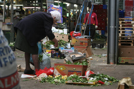 Nel 2023 in povertà assoluta 2,2 milioni di famiglie