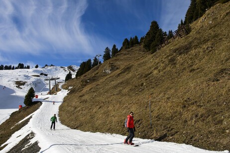 Clima: su Alpi in futuro meno neve e stagione sci più breve