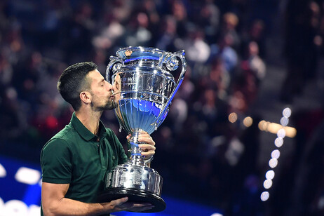 Djokovic chiude l'anno da numero 1