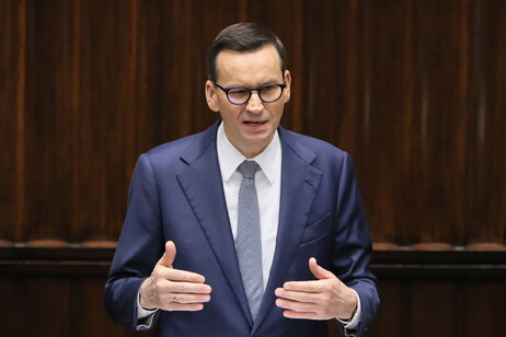 Morawiecki: "Il PiS valuta di lasciare Ecr per nuovo gruppo"