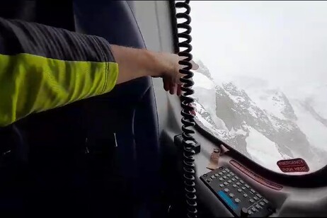 Alpinisti bloccati sul monte bianco, credit: soccorso alpino valdostano