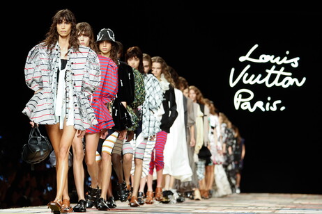 Louis Vuitton - Runway - Paris Fashion Week SS 2025