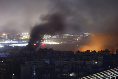 'Undici attacchi consecutivi su sud Beirut, la notte più dura'