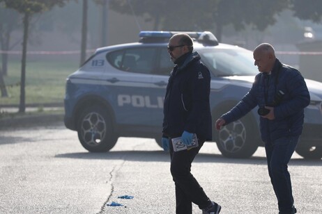 Morto uomo accoltellato in un parcheggio