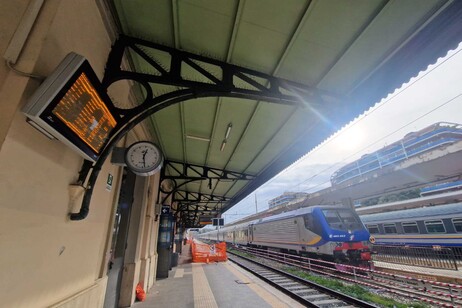 Guasto alla linea elettrica, treni fermi tra Molise e Puglia