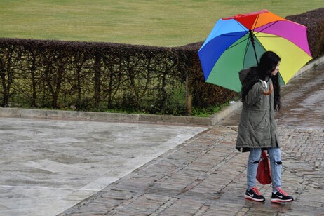 Domenica di pioggia in Emilia-Romagna, tornano i temporali