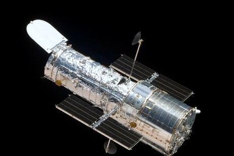 Il telescopio spaziale Hubble (fonte: Ruffnax (Crew of STS-125)/NASA via Wikimedia)