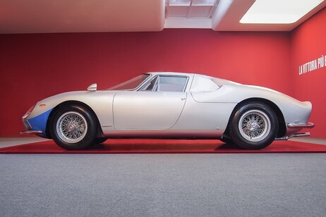Designer emergenti immaginano la Ferrari 250 LM del futuro