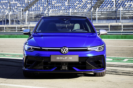Svelata nuova Golf R, la Vw di produzione più veloce al mondo