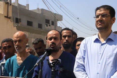 Il direttore dell'ospedale Shifa di Gaza, Mohammad Abu Salmiya