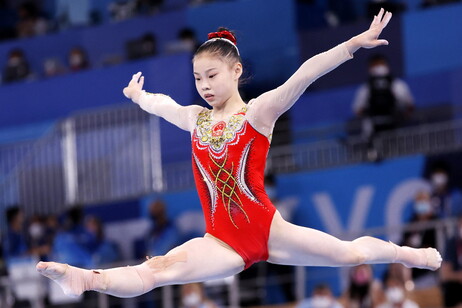 Chenchen Guan of China competes in the Women's Balance Beam Final during the Artistic Gymnastics eve