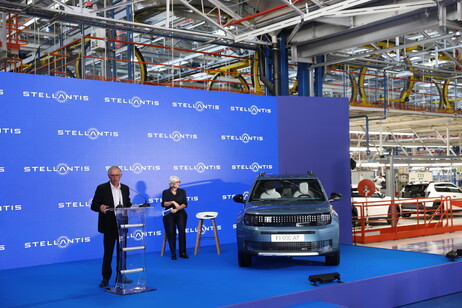 Stellantis ha inaugurato le nuove linee di produzione di auto elettriche nel suo stabilimento serbo