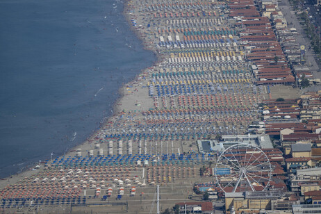 Bruxelles in contatto con Roma per gli emendamenti al decreto balneari