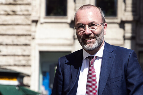 Weber: "No ai giochi politici nelle audizioni ai commissari Ue"