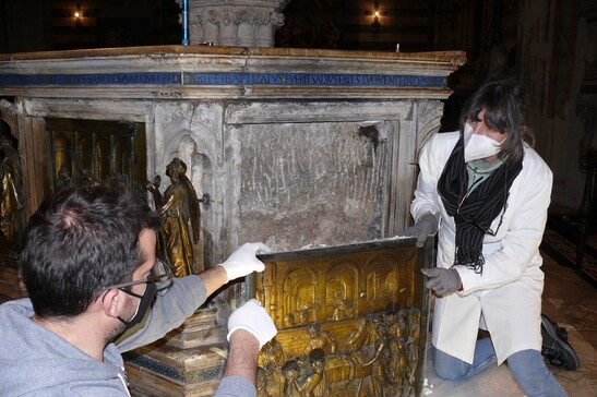 Siena, torna a risplendere il fonte battesimale del Duomo