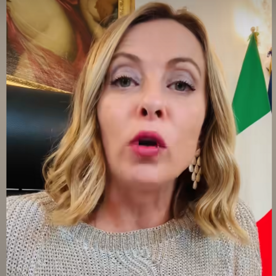 Meloni, un frame del video