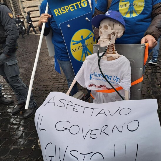 Manifestazione medici ed infermieri a Roma