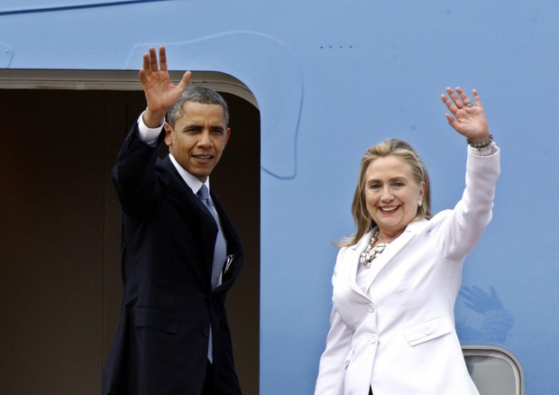 US President Barack Obama endorses Hillary Clinton for president (foto: EPA)