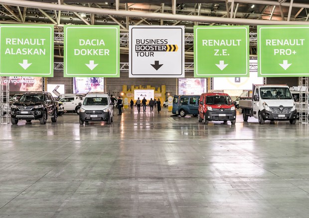 Renault, 14 carovane in Italia per il Business Booster Tour © 