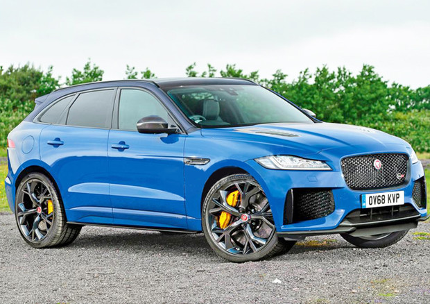 Jaguar porta a New York F-Pace SVR suv sportivo anti Stelvio © AutoExpress