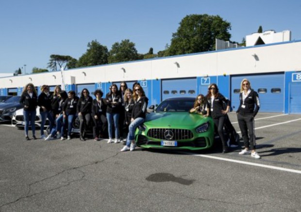 She's Mercedes, a Vallelunga corso guida sportiva per donne © Ansa