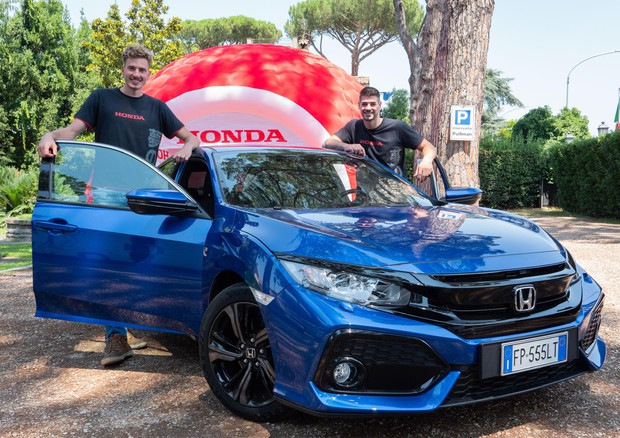 Honda, consegnate Civic a campioni pallavolo Piano e Lanza © ANSA