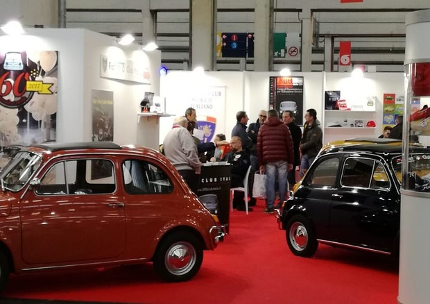 Automotoretrò, Fiat 500 Club Italia con 3 star d'eccezione © ANSA