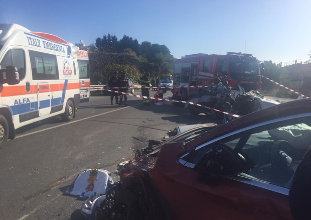 Incidenti stradali: scontro tra auto, morti marito e moglie © ANSA